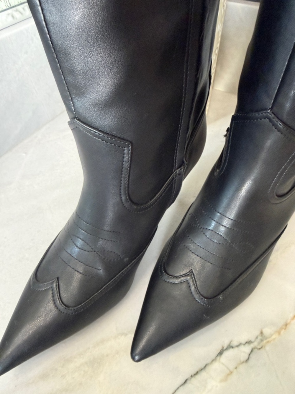 I.N.C. International Concepts NWOB
Women's Hayleigh Mid-Heel Cowboy Boots 7.5 - Picture 2 of 7